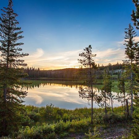 Lac Le Jeune Wilderness Resort Kamloops Exteriör bild