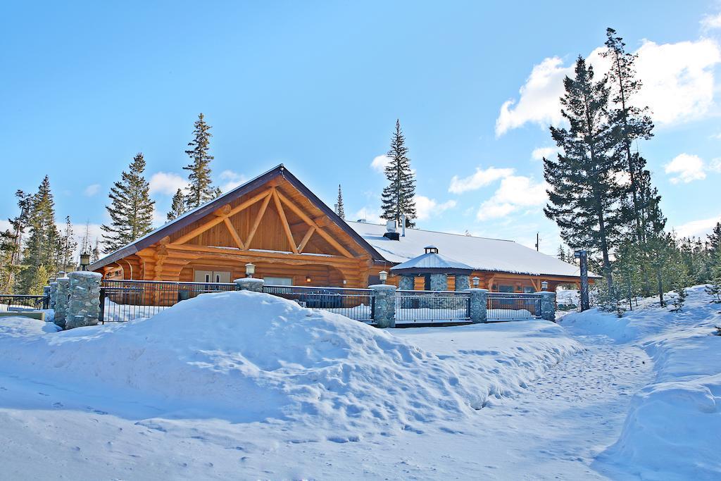 Lac Le Jeune Wilderness Resort Kamloops Exteriör bild